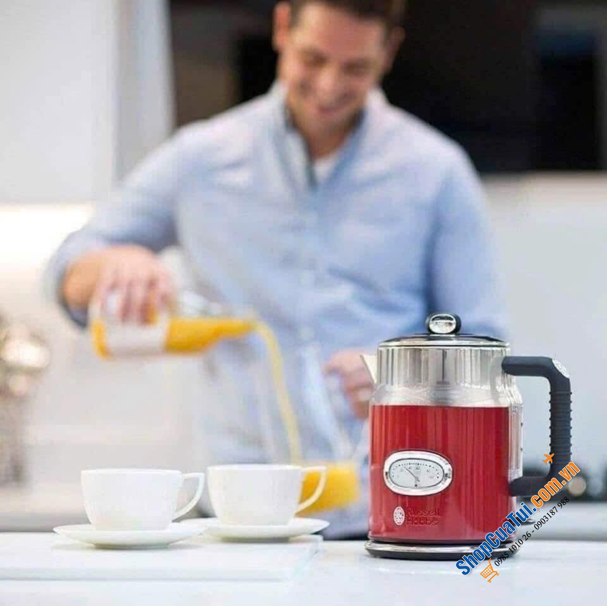 ẤM ĐUN NƯỚC SIÊU TỐC RUSSELL HOBBS RETRO TÍCH HỢP ĐỒNG HỒ NHIỆT ĐỘ 1,7 LÍT