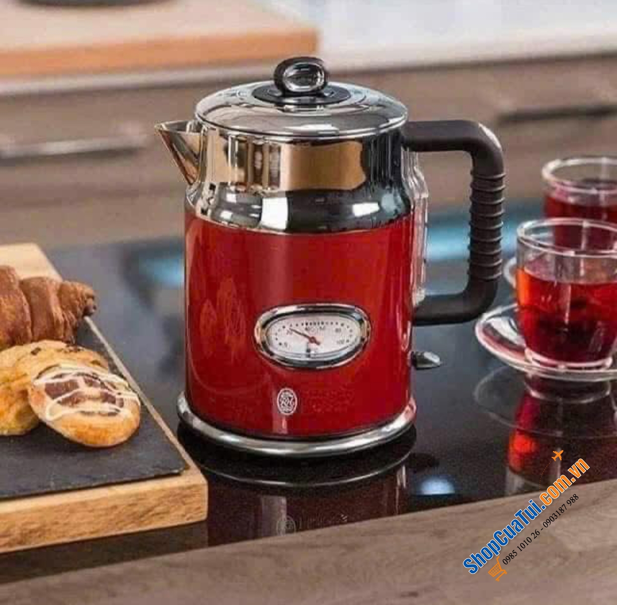 ẤM ĐUN NƯỚC SIÊU TỐC RUSSELL HOBBS RETRO TÍCH HỢP ĐỒNG HỒ NHIỆT ĐỘ 1,7 LÍT