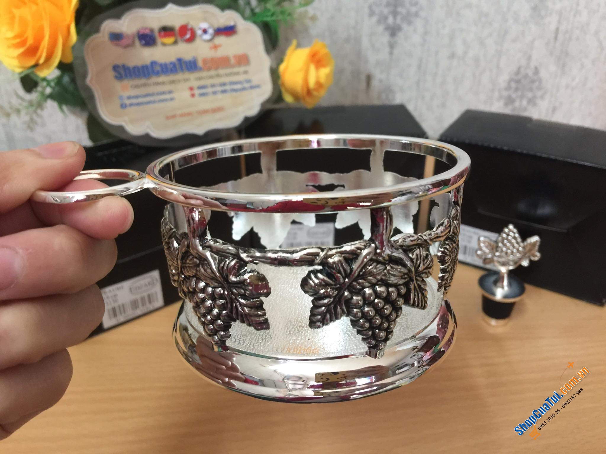 SET GIÁ RƯỢU VANG KÈM NÚT RƯỢU VANG HÌNH TRÁI NHO MẠ BẠC CỰC SANG EDZARD GERMANY