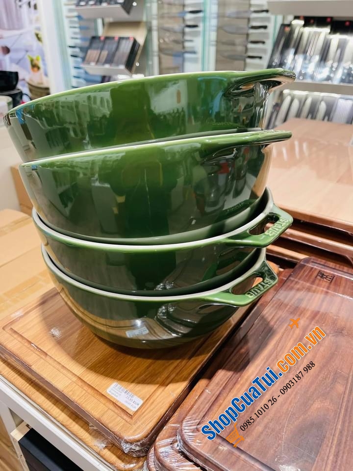 ÂU TO STAUB XANH BASIL PHI 25 cm.