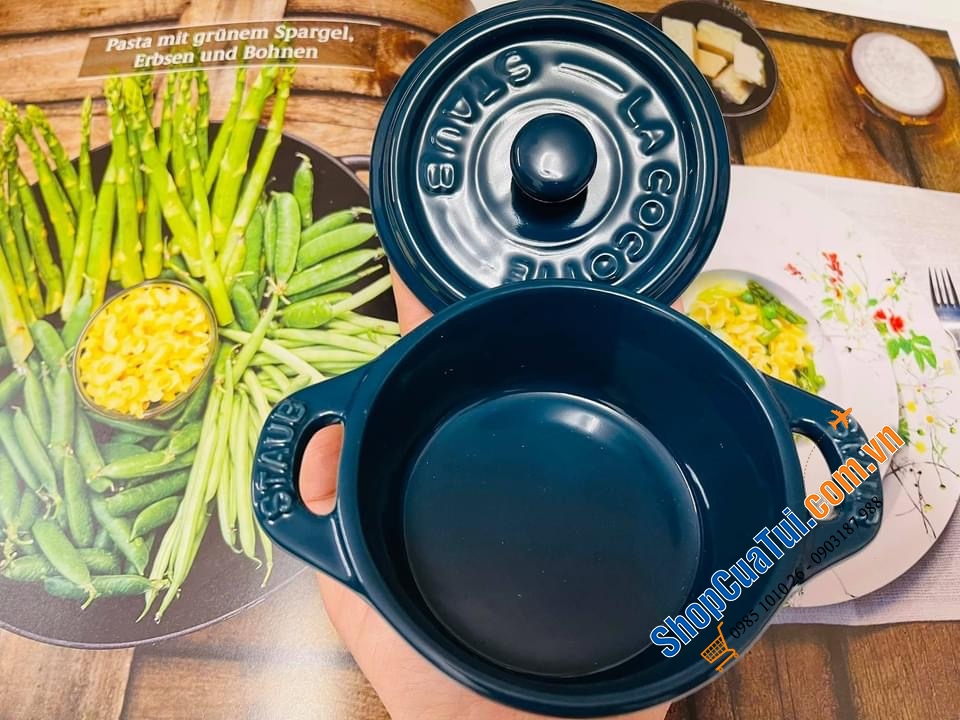 NỒI GỐM STAUB OVAL CAM 11 cm và XANH TRÒN 10 cm.