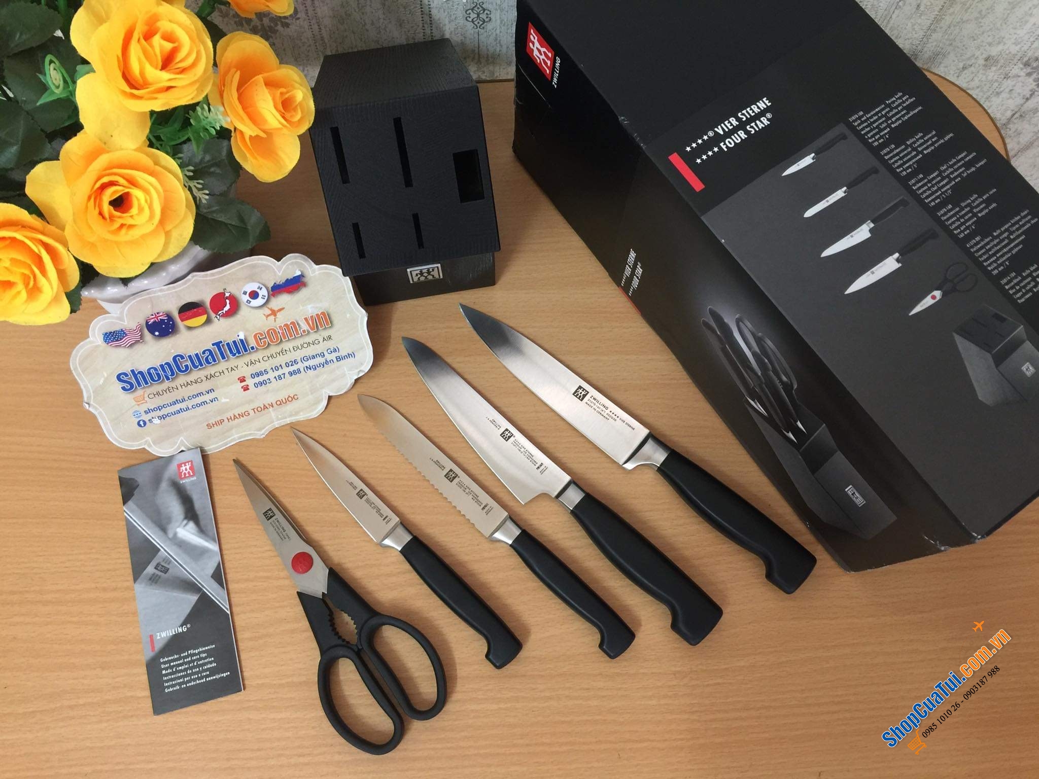 Bộ dao Zwilling Vier Sterne Four Star đốc đen thuộc dòng dao đắt nhất hiện nay của Zwilling danh giá.