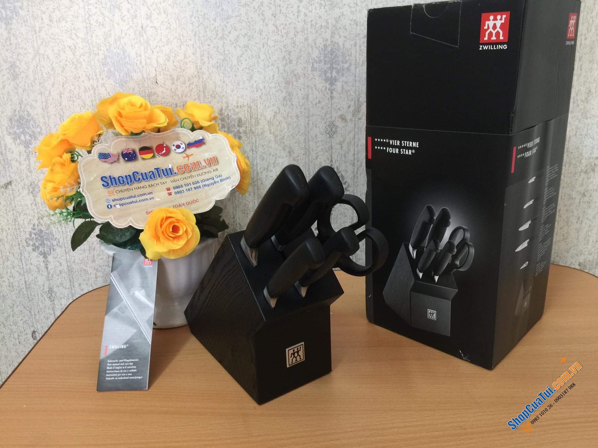 Bộ dao Zwilling Vier Sterne Four Star đốc đen thuộc dòng dao đắt nhất hiện nay của Zwilling danh giá.