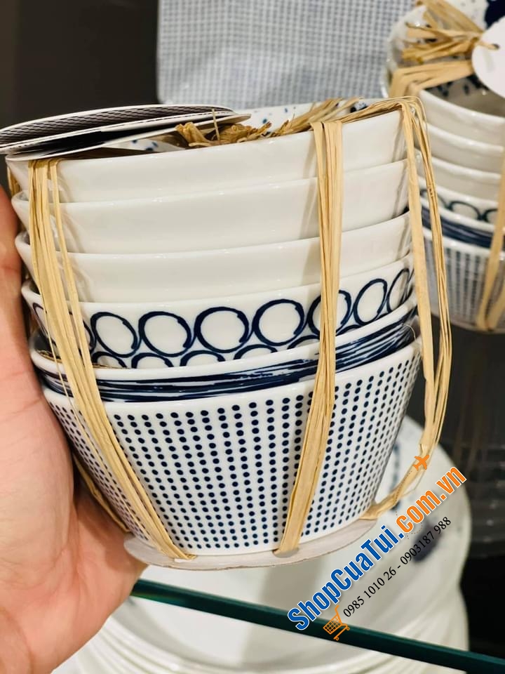Bát ăn cơm thương hiệu Royal Doulton của UK từ năm 1815.