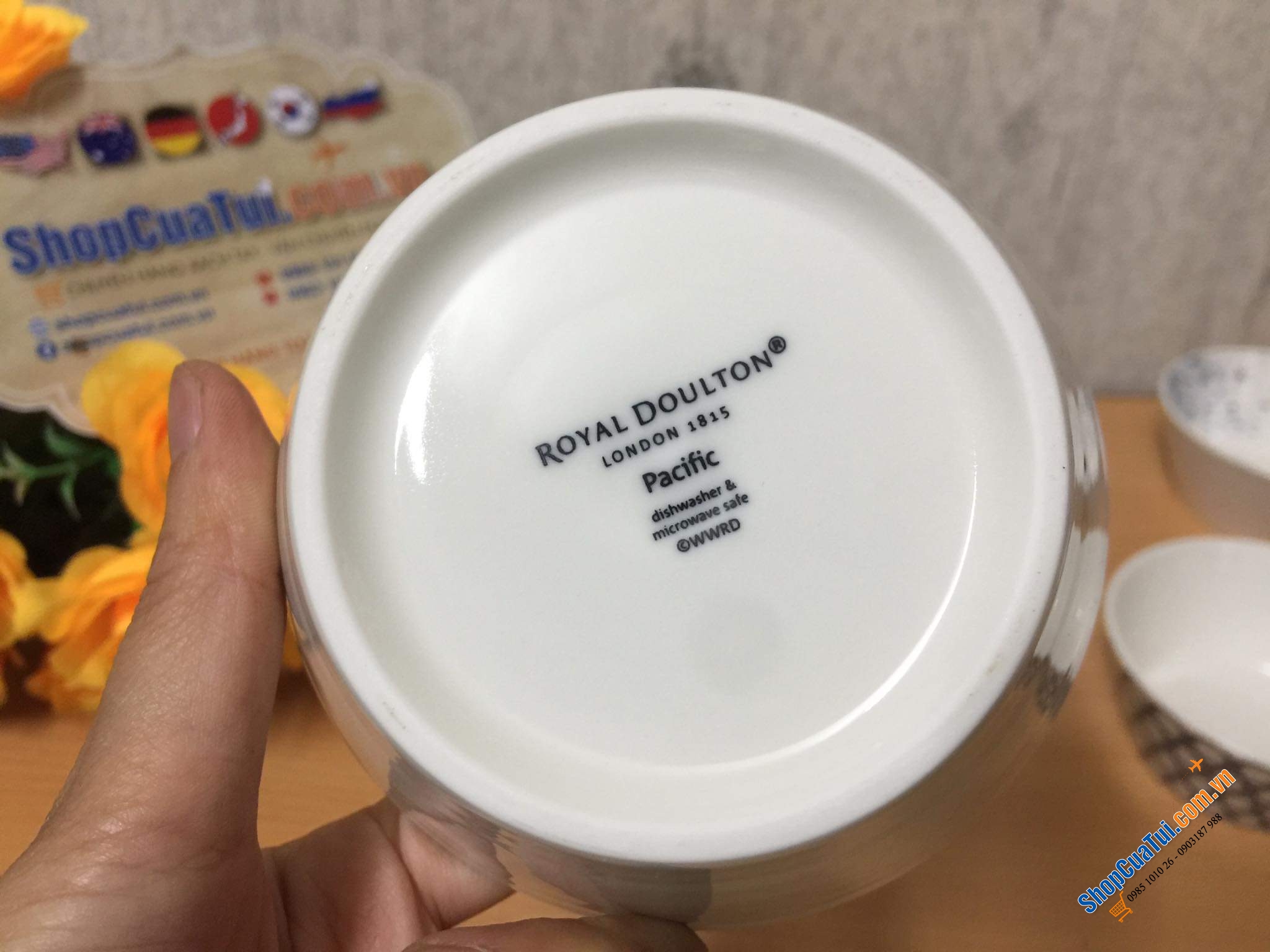 Bát ăn cơm thương hiệu Royal Doulton của UK từ năm 1815.