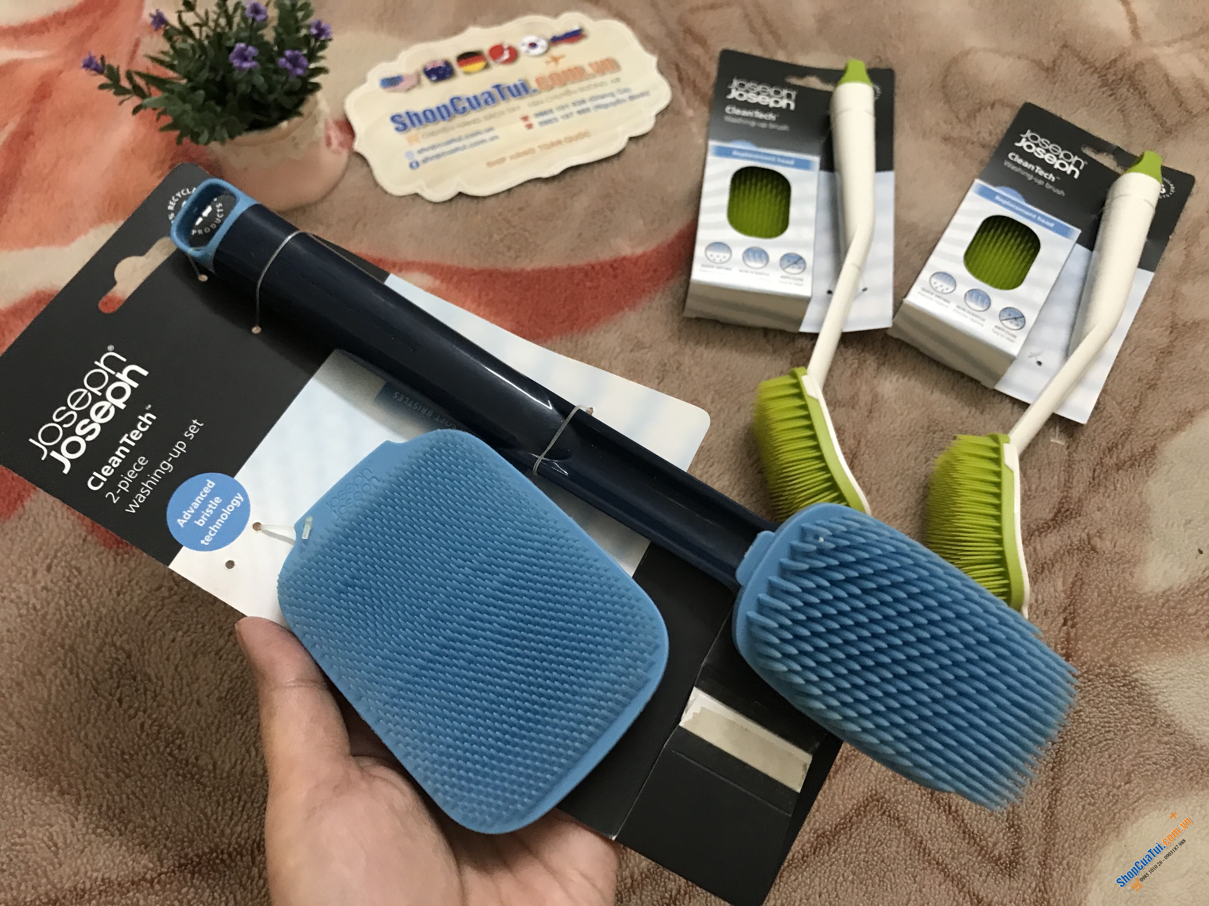 SET BÀN CHẢI - MIẾNG RỬA ĐA NĂNG JOSEPH JOSEPH CLEANTECH - MÀU XANH