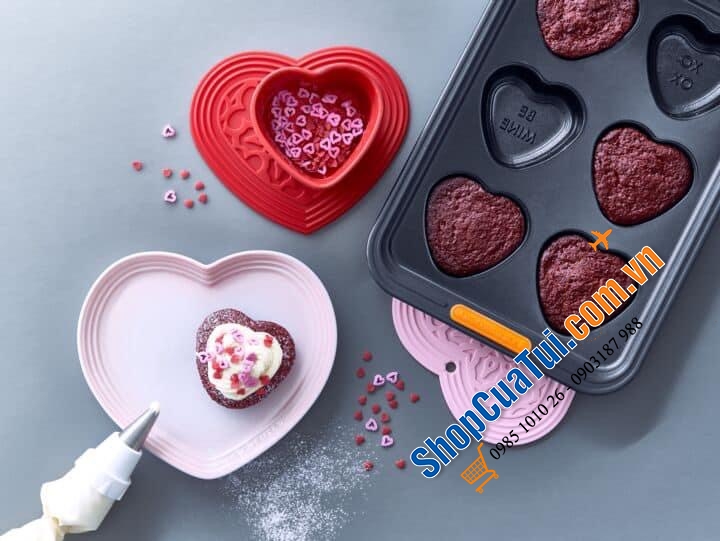 Đĩa TRÁI TIM LE CREUSET HỒNG 21 CM.