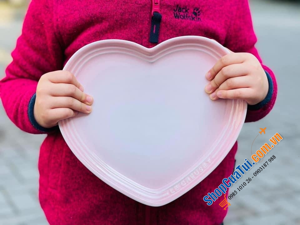 Đĩa TRÁI TIM LE CREUSET HỒNG 21 CM.