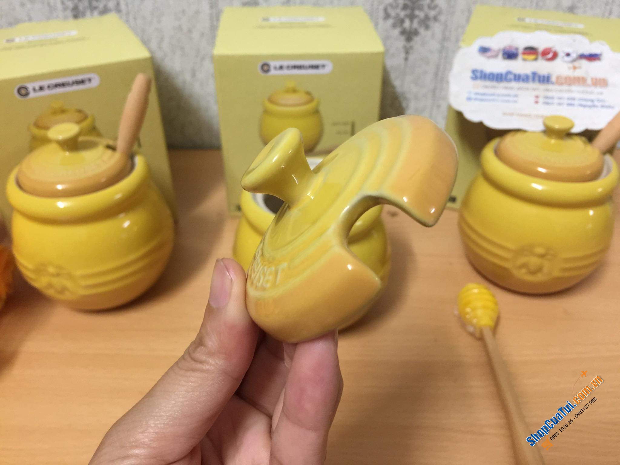 Hũ đựng mật ong LE CREUSET
