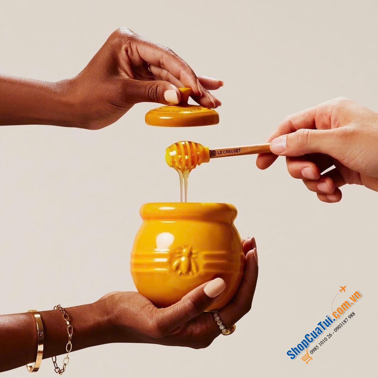 Hũ đựng mật ong LE CREUSET