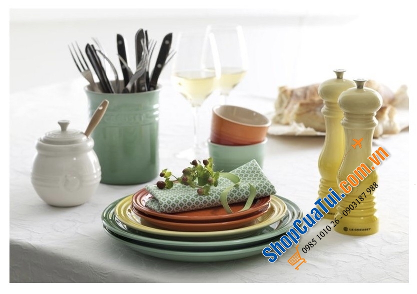 XAY TIÊU TAY LE CREUSET 21 cm MÀU ĐỎ - MÀU VÀNG