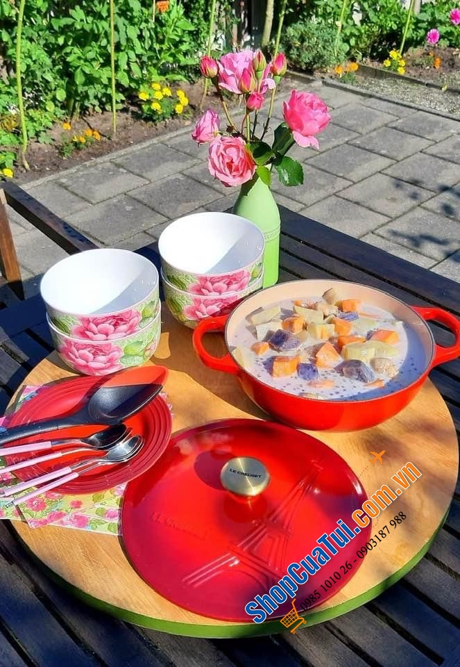 NỒI Le Creuset 22 cm bản limited in hình tháp MÀU ĐỎ - Nồi tháp Eiffel hãng chỉ sản xuất duy nhất 1 lần và không ra nữa