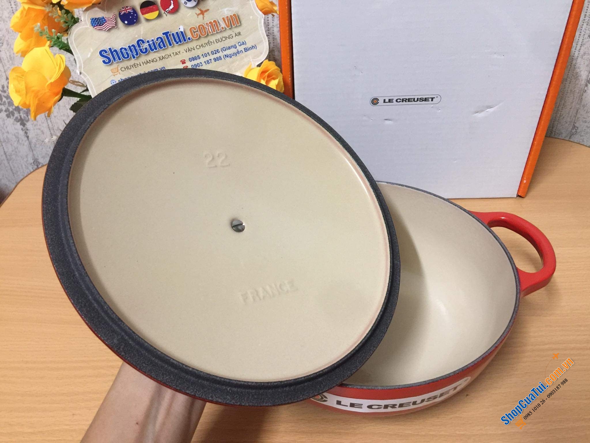 NỒI Le Creuset 22 cm bản limited in hình tháp MÀU ĐỎ - Nồi tháp Eiffel hãng chỉ sản xuất duy nhất 1 lần và không ra nữa