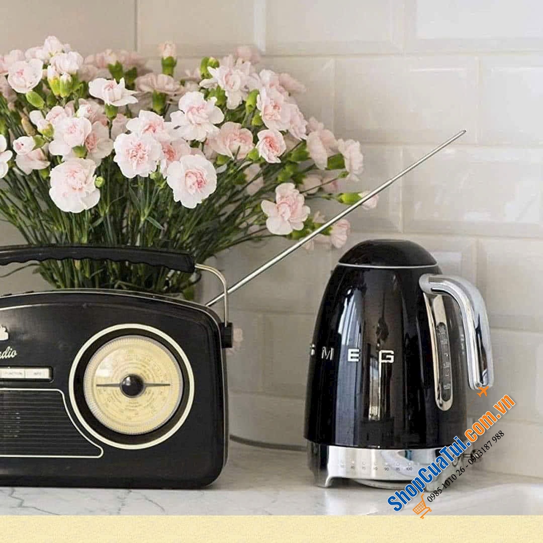 Ấm siêu tốc SMEG có điều chỉnh nhiệt độ màu xanh PASTELLGRÜN siêu đẳng cấp KLF04PGEU.