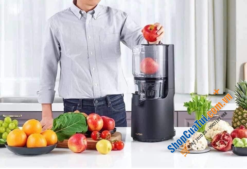 Máy ép chậm HUROM H200 - không cần cắt nhỏ, không cần cho hoa quả vào từ từ - Đỉnh cao trong làng máy ép