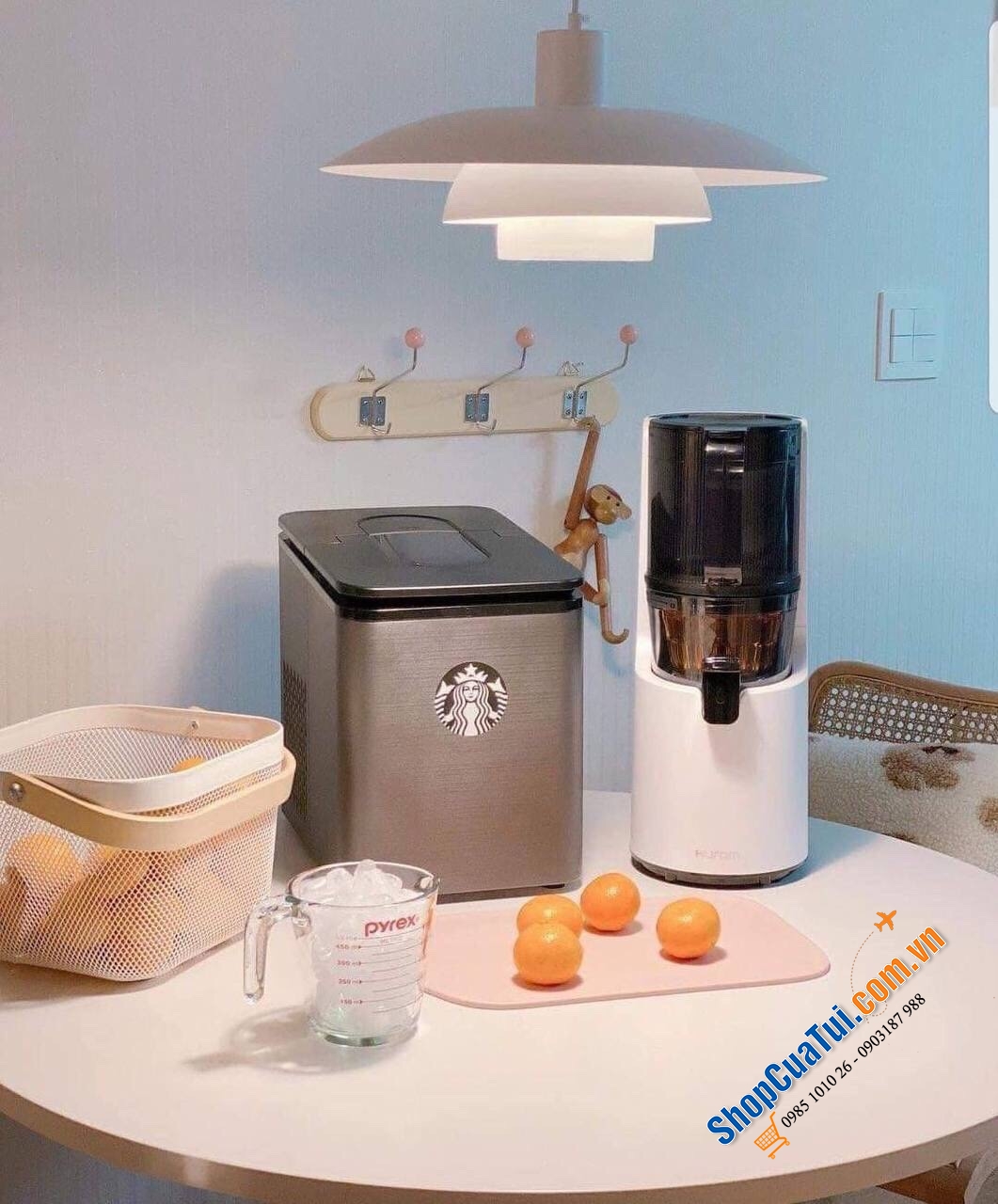 Máy ép chậm HUROM H200 - không cần cắt nhỏ, không cần cho hoa quả vào từ từ - Đỉnh cao trong làng máy ép