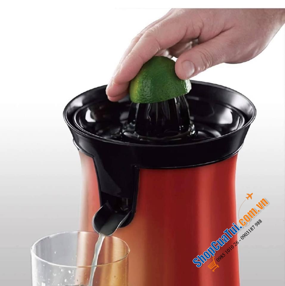 Máy ép cam Russell Hobbs 22760-56 gây ấn tượng bởi vẻ ngoài thép sơn tĩnh điện màu đỏ chất lượng cao.