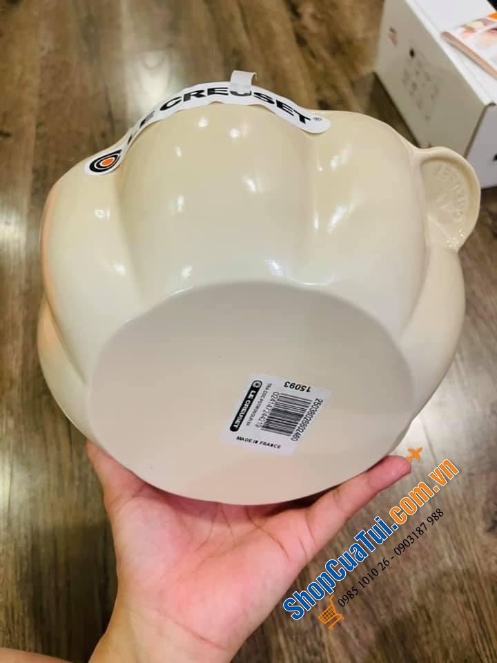 NỒI GANG LE CREUSET BÍ NGÔ 22 CM - MADE IN FRANCE.