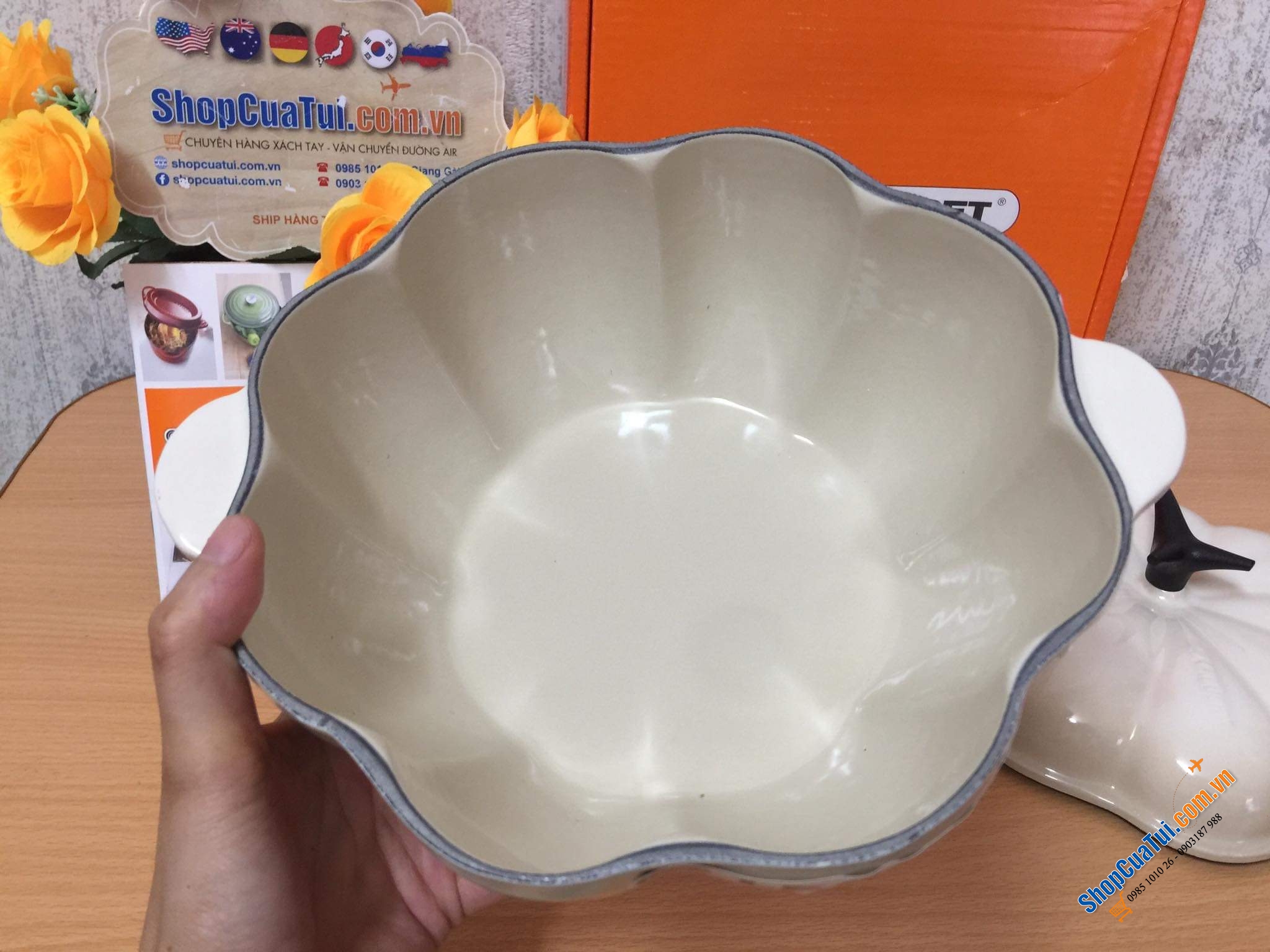 NỒI GANG LE CREUSET BÍ NGÔ 22 CM - MADE IN FRANCE.