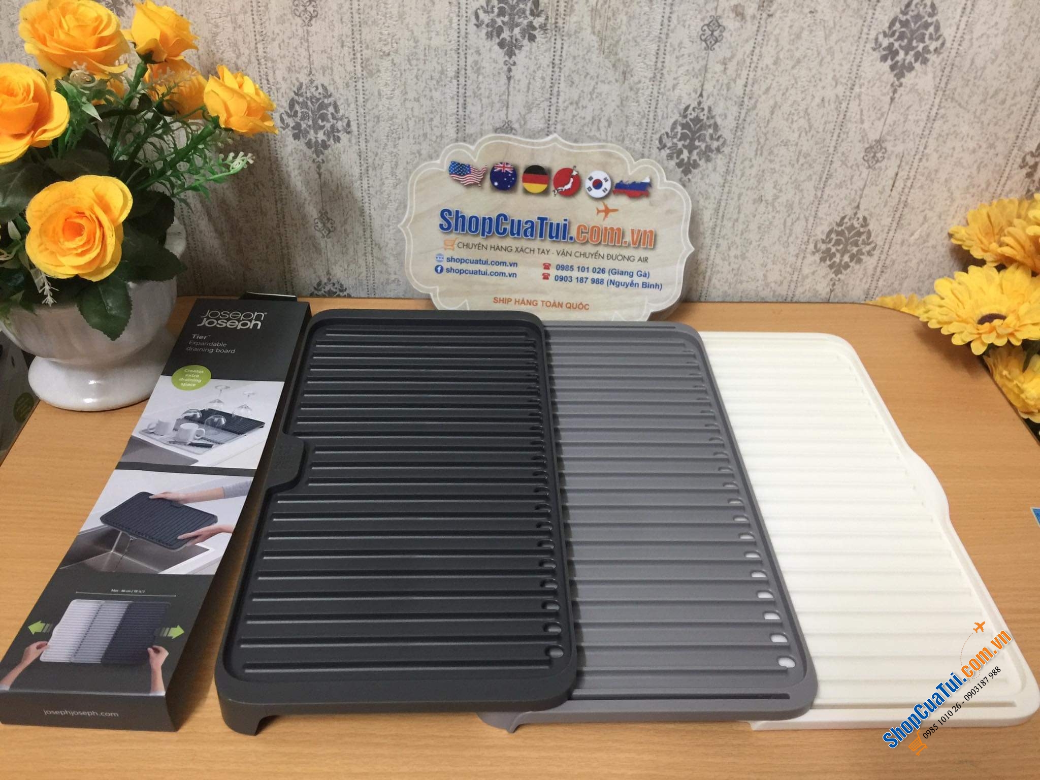 Kệ bát, Giá úp cốc, chén, úp ly Joseph Joseph kéo ra vào tiện lợi, các đường gân nhô cao giúp nước không bị đọng lại bên trong cốc, ly
