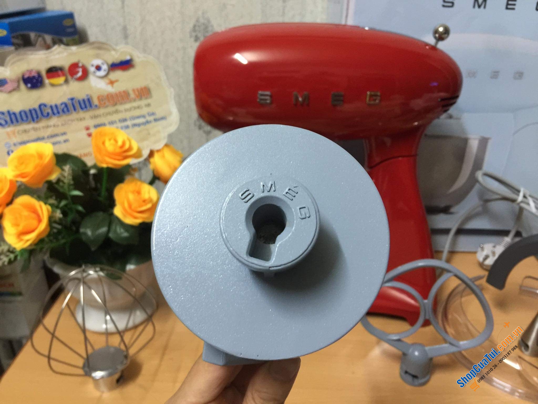 Máy trộn bột Smeg SMF03RDEU - ĐỎ TOÀN THÂN đầy phong cách