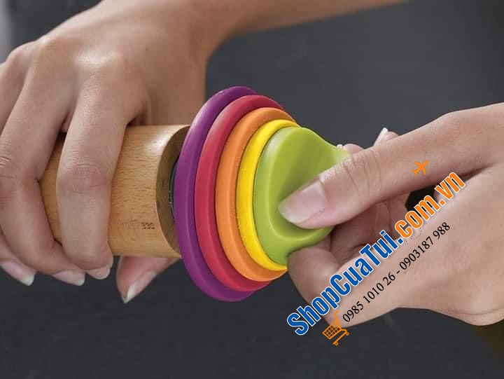 Cây lăn bột Joseph Joseph thông minh cho các mẹ nội trợ đảm đang hay cho các bé phụ mẹ nấu nướng. - Cây Lăn Bột Joseph Joseph 20085