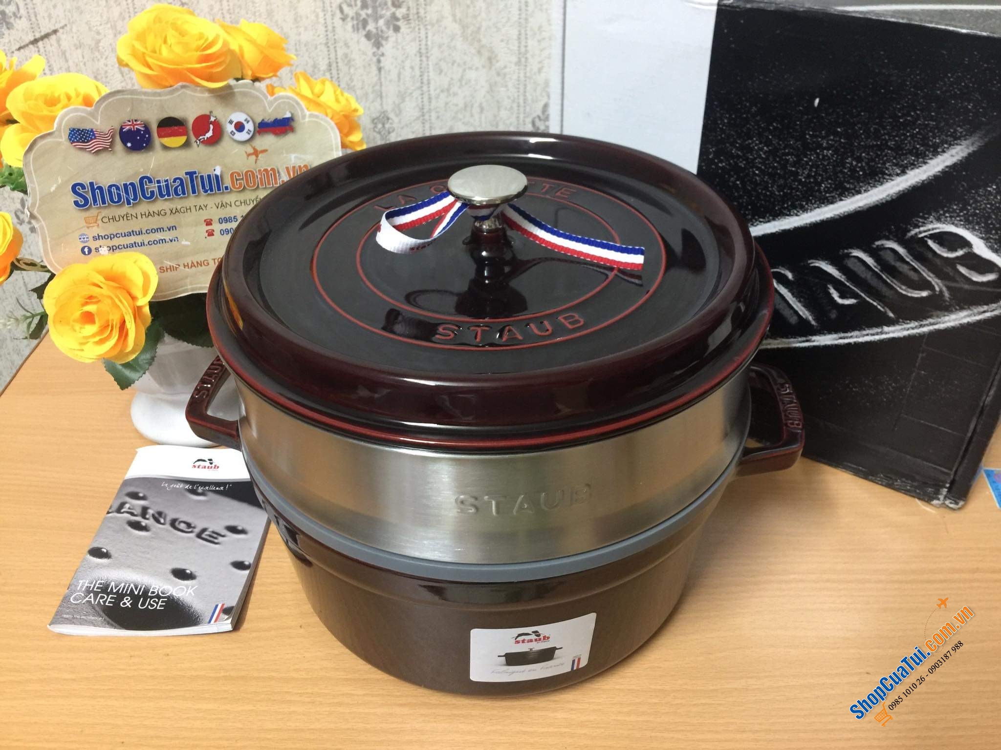 NỒI GANG ĐÚC STAUB + KÈM XỬNG MÀU - SIZE 26CM MÀU ĐỎ RƯỢU VANG ĐẬM.