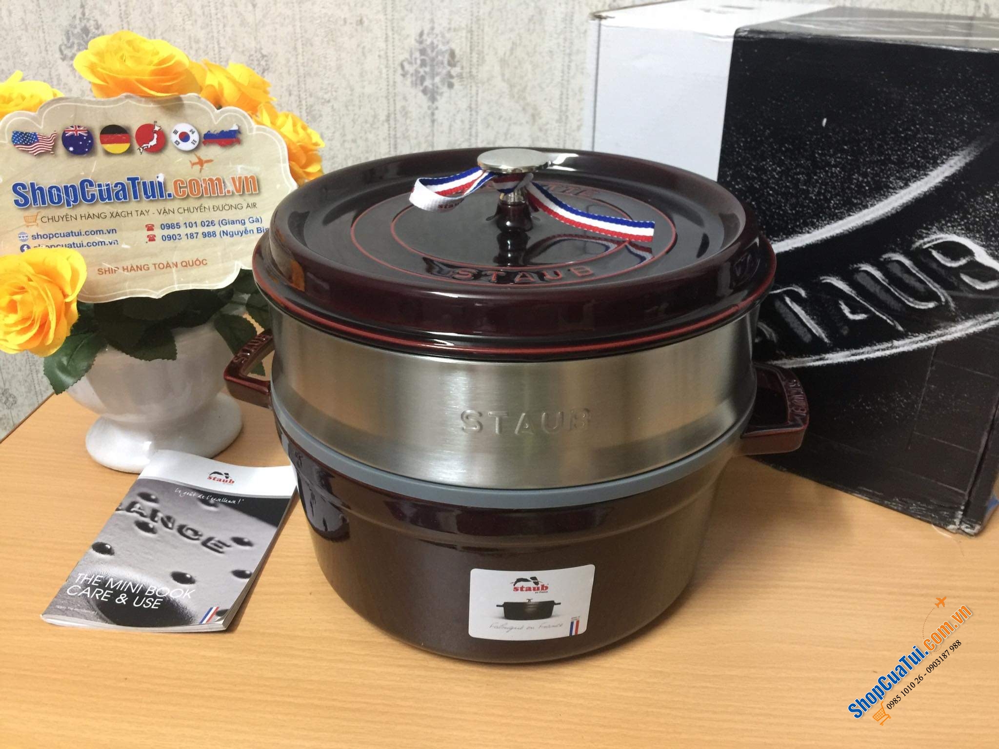 NỒI GANG ĐÚC STAUB + KÈM XỬNG MÀU - SIZE 26CM MÀU ĐỎ RƯỢU VANG ĐẬM.