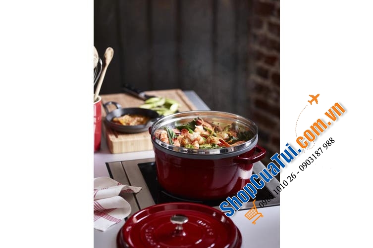 NỒI GANG ĐÚC STAUB + KÈM XỬNG MÀU - SIZE 26CM MÀU ĐỎ RƯỢU VANG ĐẬM.