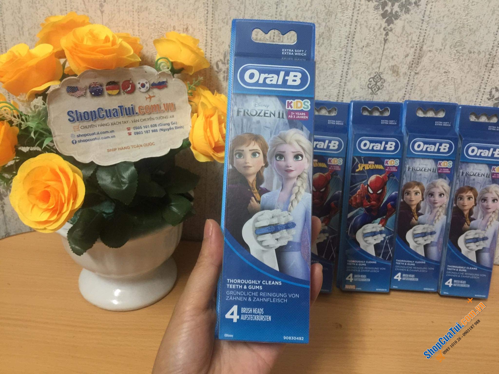 Set 3 hoặc 4 đầu bàn chải điện trẻ em Oral-B Stages Power có sẵn hình cho bé gái & hình cho bé trai