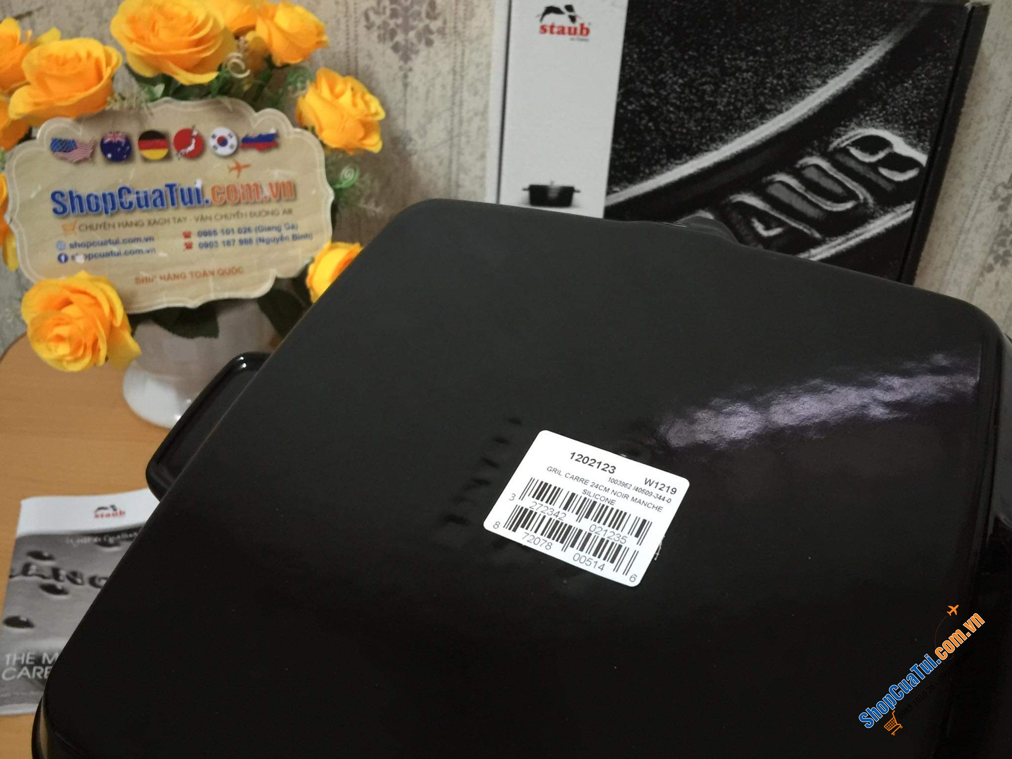 CHẢO NƯỚNG STAUB QUAI SILICON GẬP 24 CM.