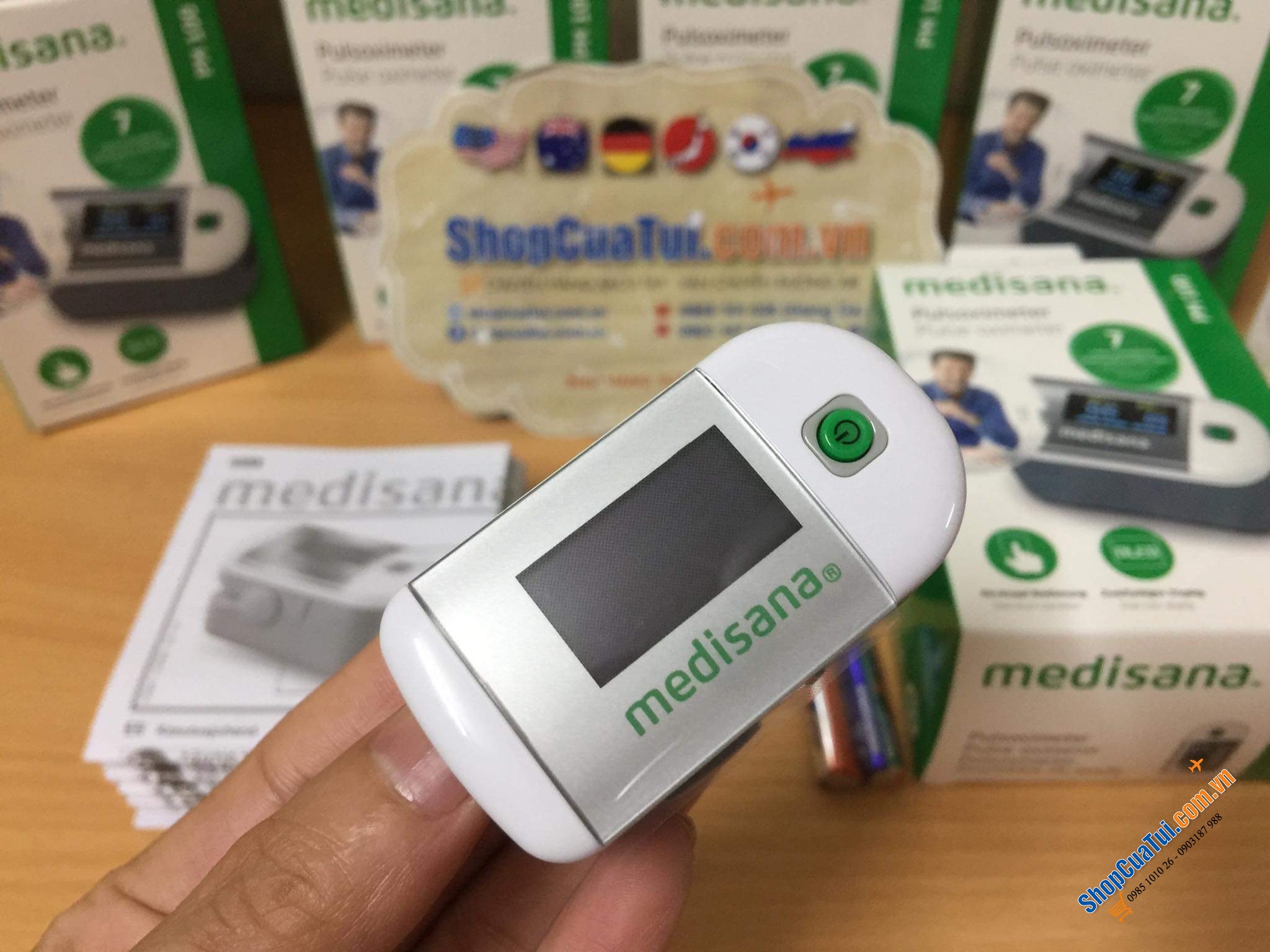 Máy đo nồng độ oxy (máy đo SpO2) Medisana PM100- Hàng Đức.
