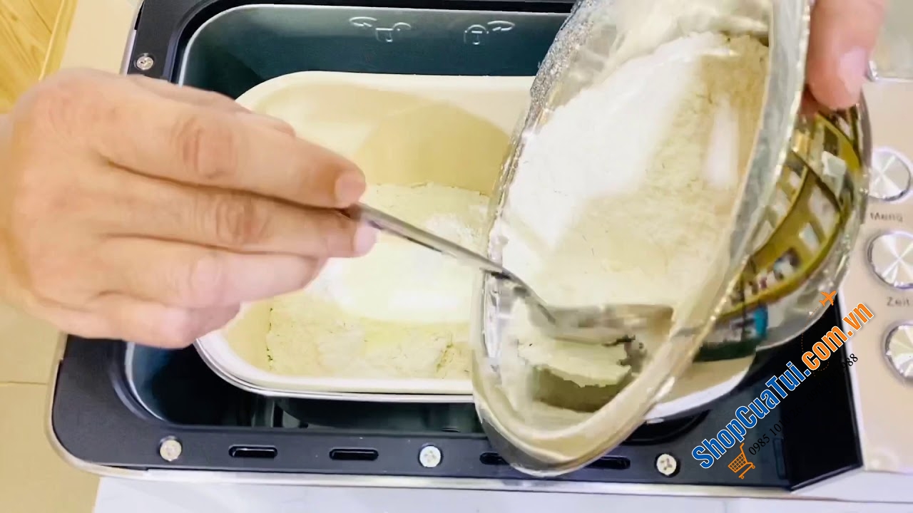 Máy làm bánh mì Unold 68456