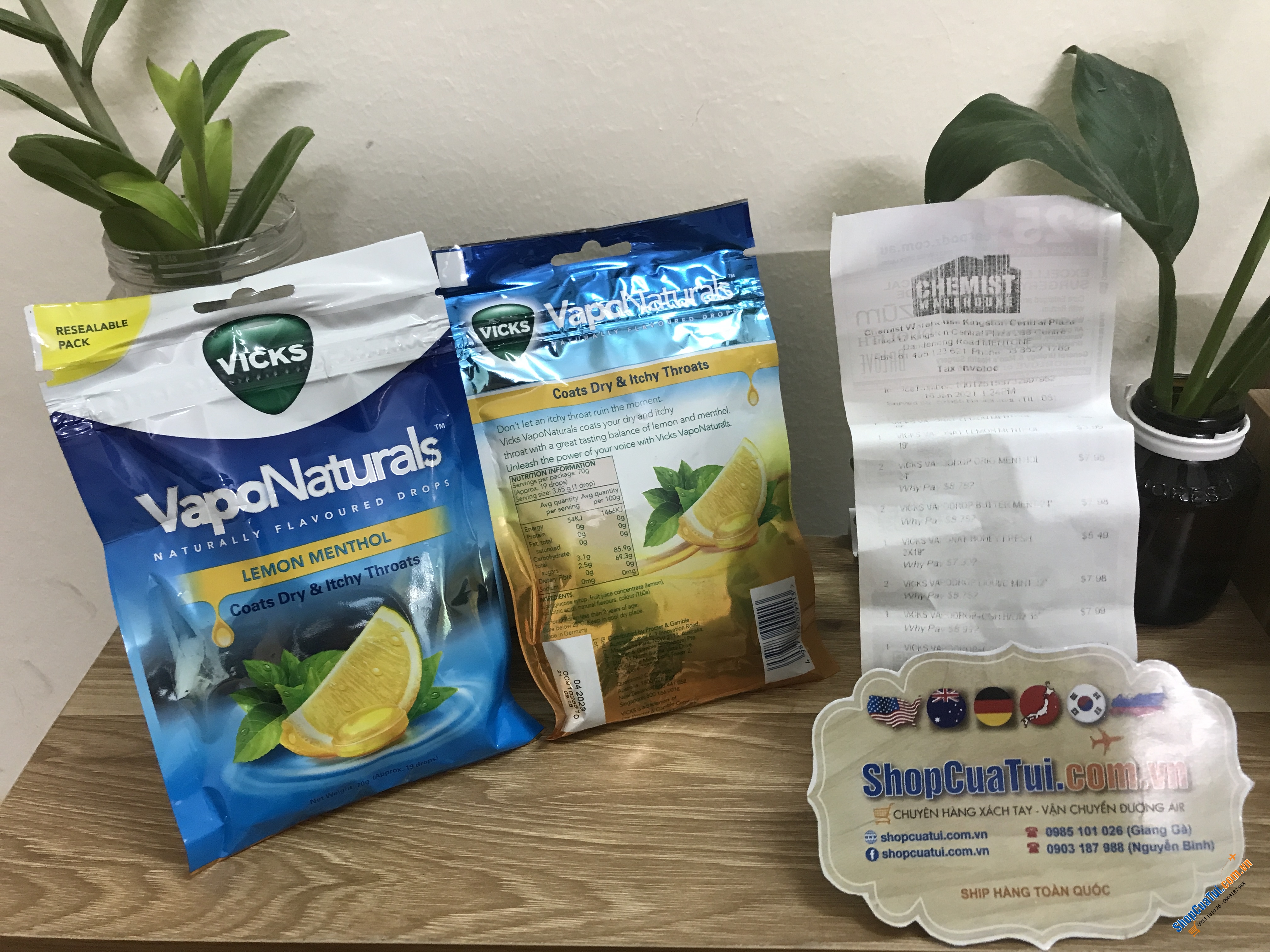 Viên kẹo ngậm trị ho và viêm họng Vicks VapoNaturals Lemon Menthol Throat Lozenges 19 Naturally Flavoured Drops 70g Resealable Bag