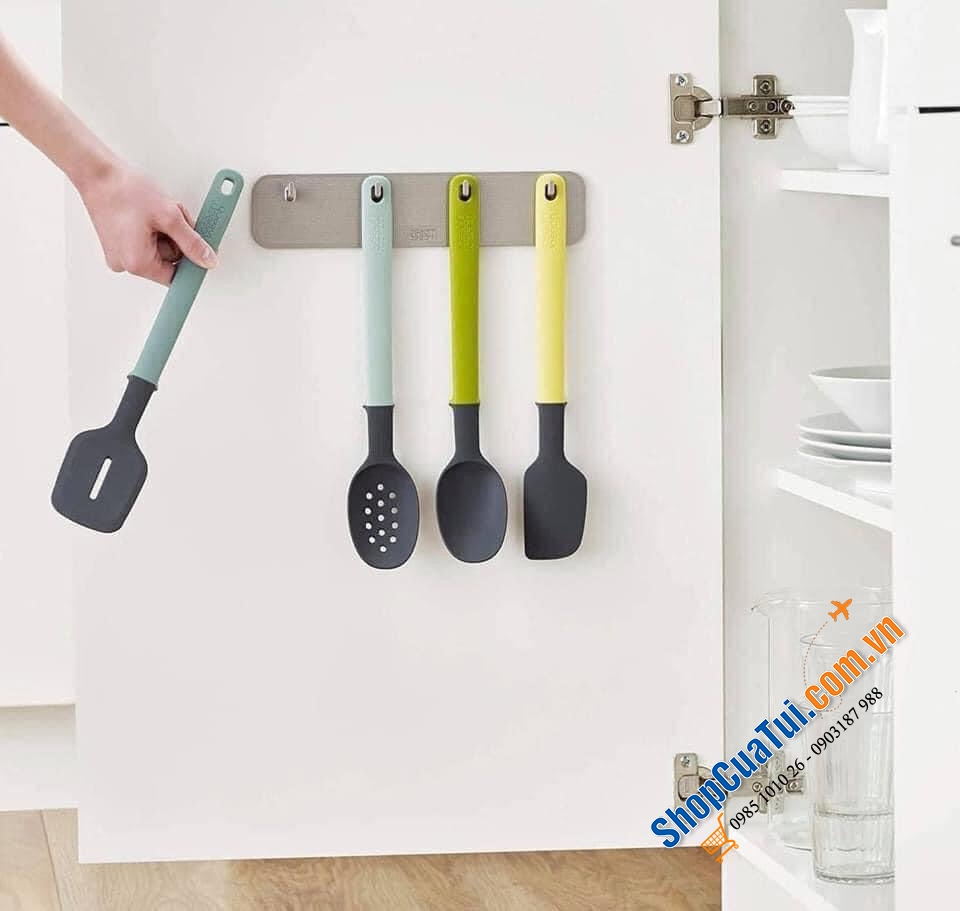 BỘ DỤNG CỤ NHÀ BẾP 4 MÓN JOSEPH JOSEPH DOORSTORE KÈM GIÁ TREO.