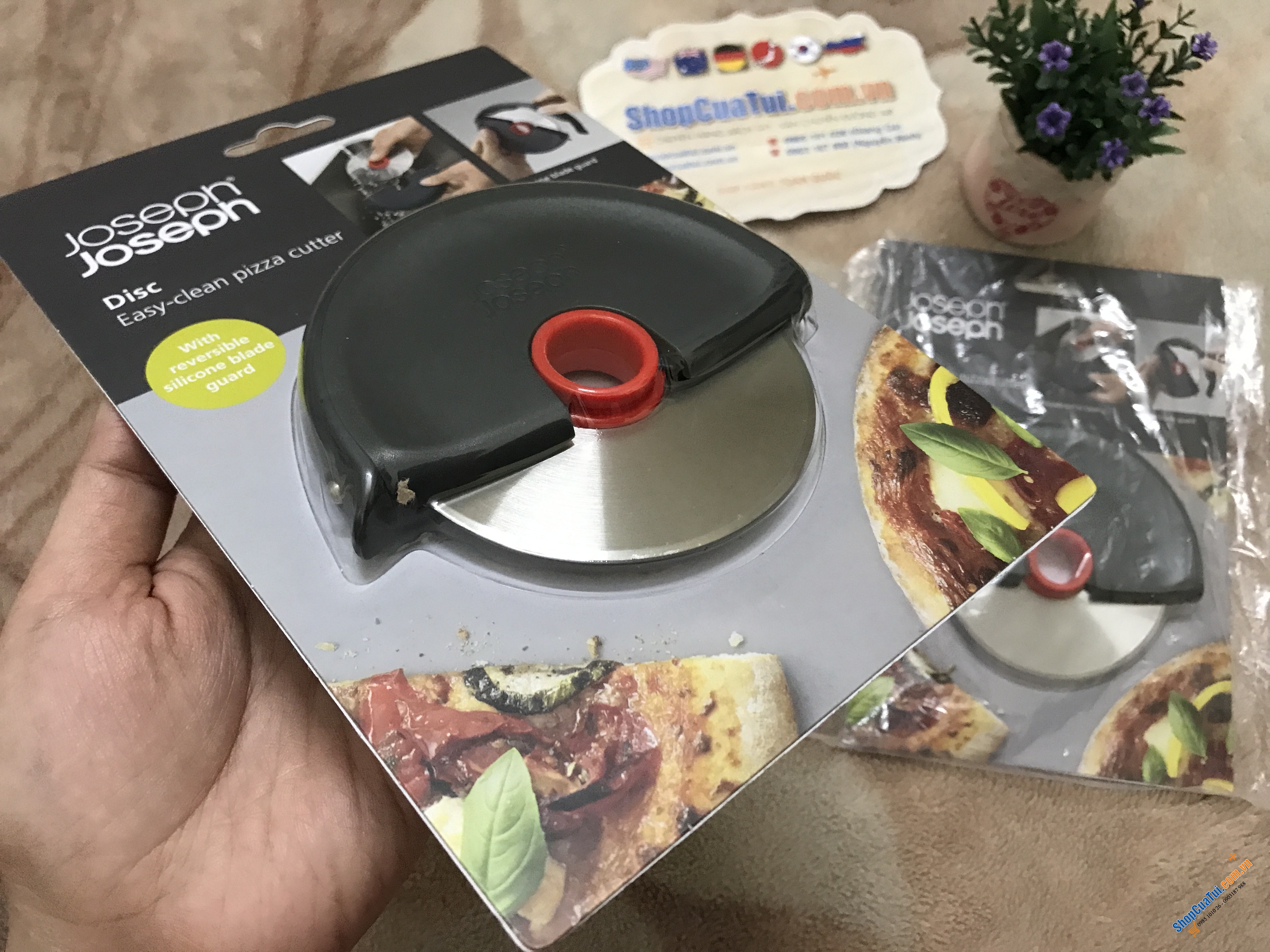 DAO CẮT BÁNH - DAO CẮT PIZZA JOSEPH JOSEPH.