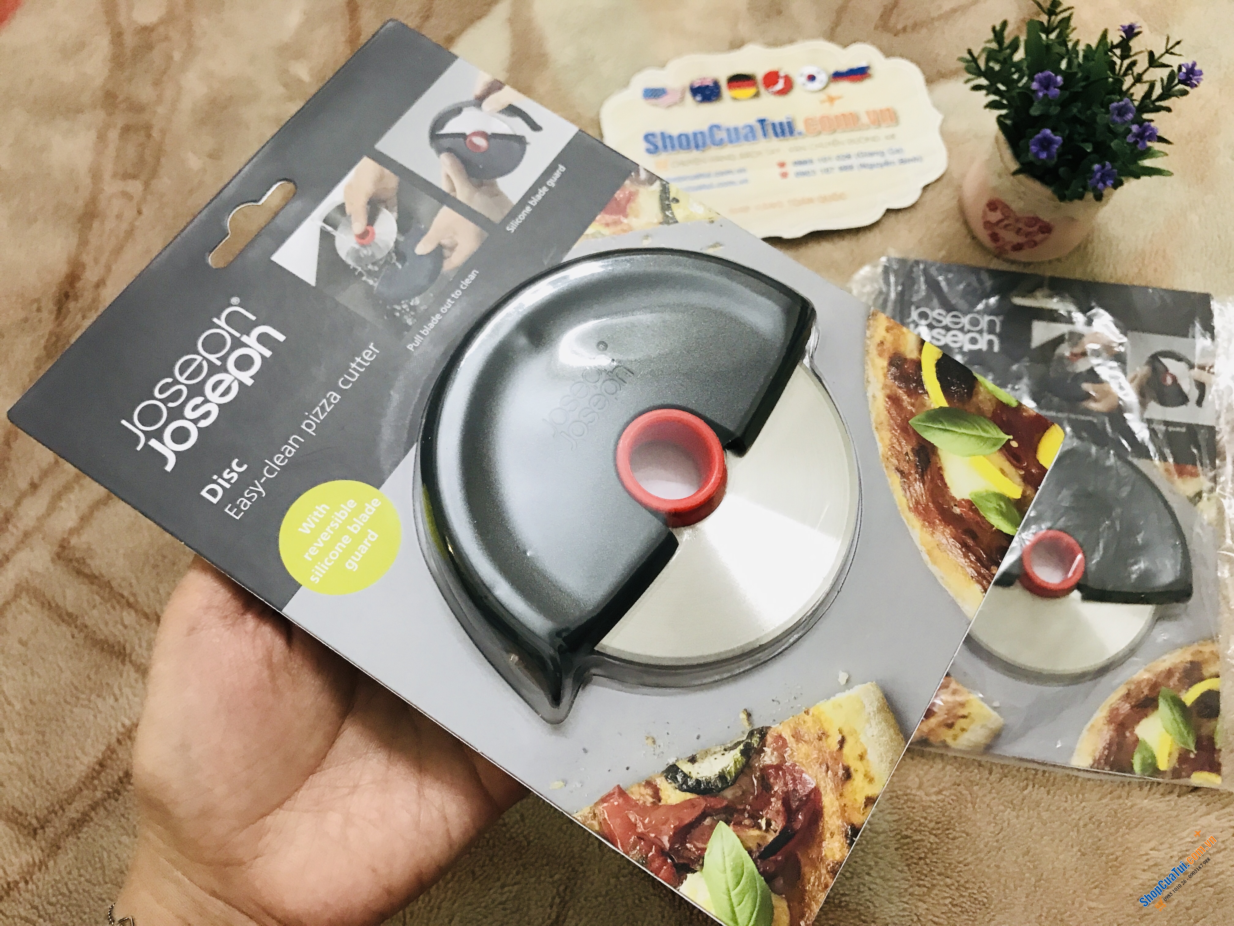 DAO CẮT BÁNH - DAO CẮT PIZZA JOSEPH JOSEPH.