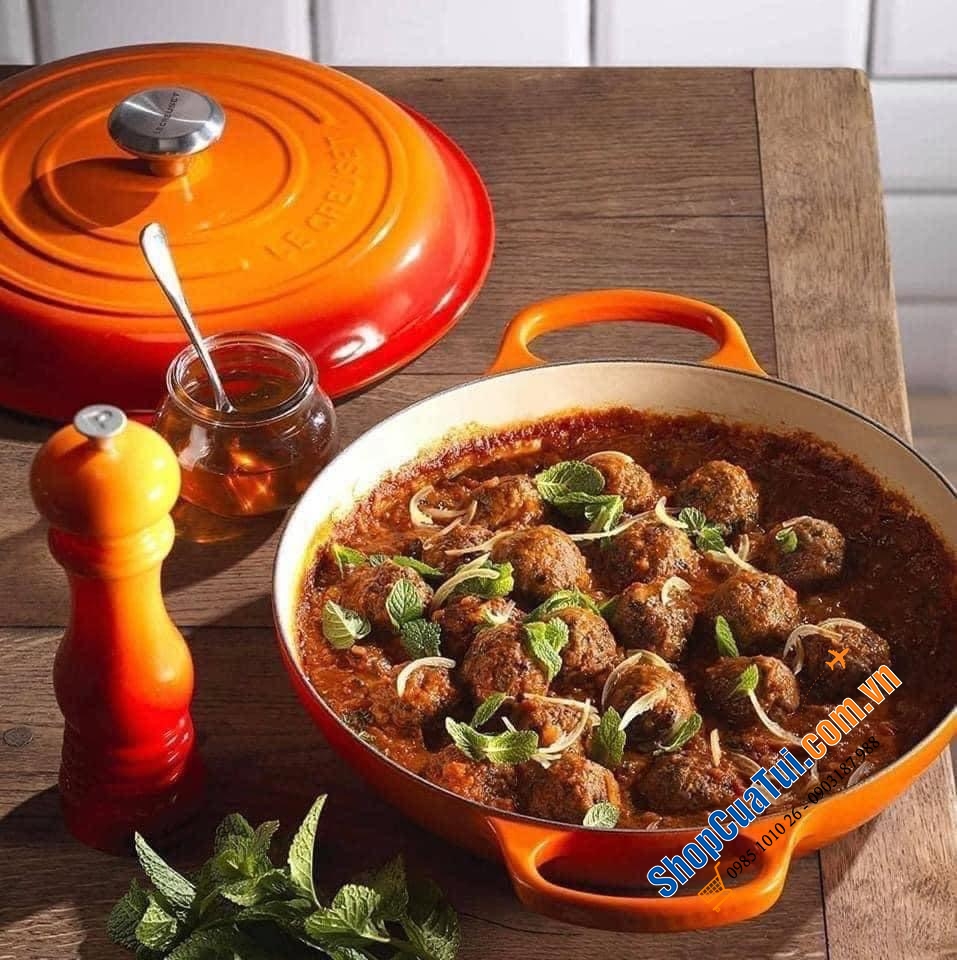 NỒI CHẢO LE CREUSET Gourmet Profitopf Evo 26cm -  2,2 lit. MÀU CAM - MÀU ĐỎ - MÀU TRẮNG NGÀ MERINGUE.