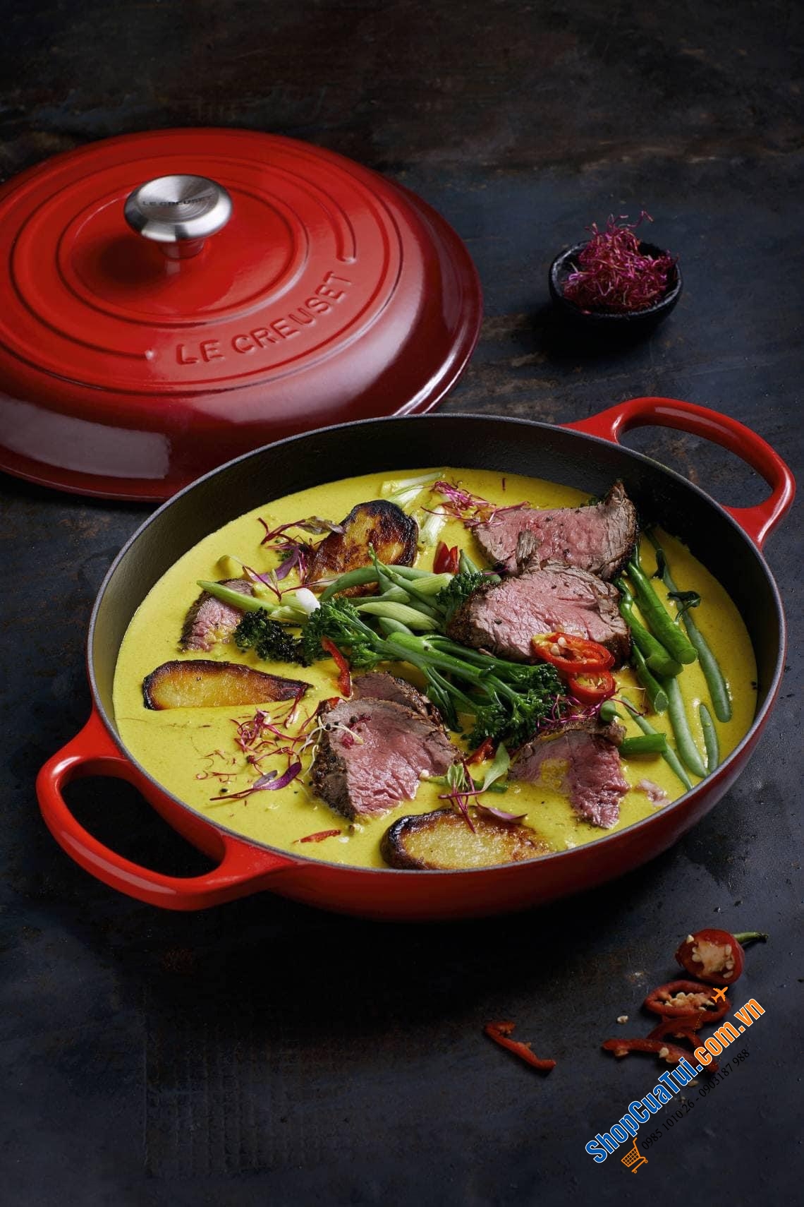 NỒI CHẢO LE CREUSET Gourmet Profitopf Evo 26cm -  2,2 lit. MÀU CAM - MÀU ĐỎ - MÀU TRẮNG NGÀ MERINGUE.