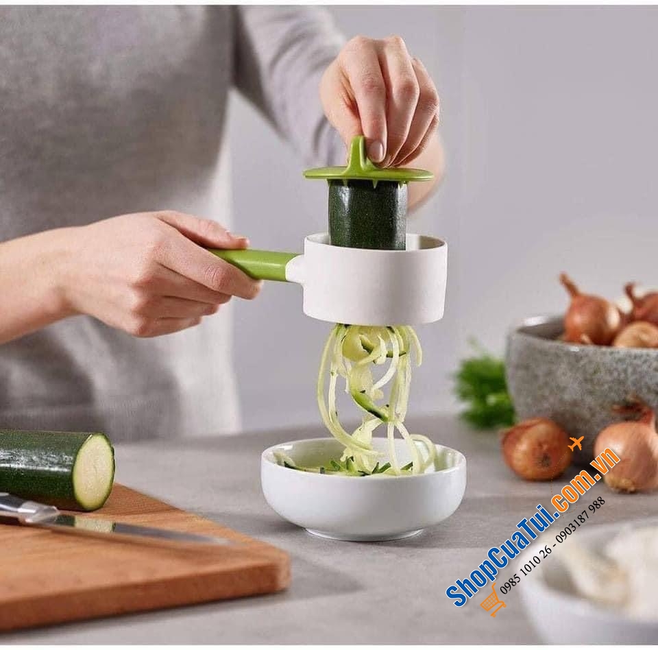 Nạo xoắn cầm tay Joseph Joseph SpiroGo.