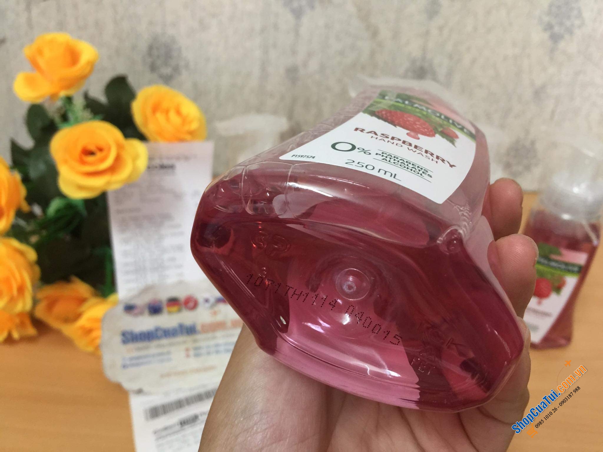 Nước rửa tay Palmolive tạo bọt hương Dâu rừng loại bỏ vi trùng - Palmolive Foaming Nourishing Hand Wash Raspberry Pump 250mL