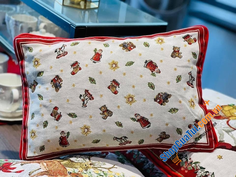 GỐI HOẠ TIẾT NOEL - GỐI TỰA LƯNG 2 MẶT VILLEROY BOCH TOYS FANTASY 48x32 cm.