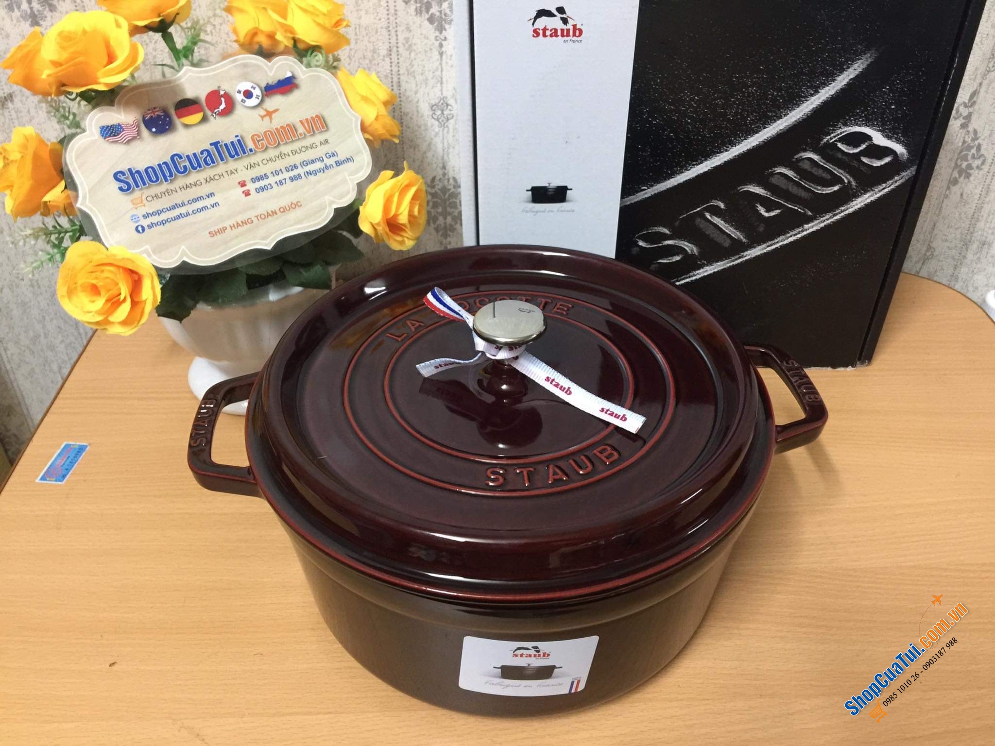 NỒI GANG STAUB ĐỎ RƯỢU GRENADINE 26 CM - 5,2 L. - màu đỏ mận