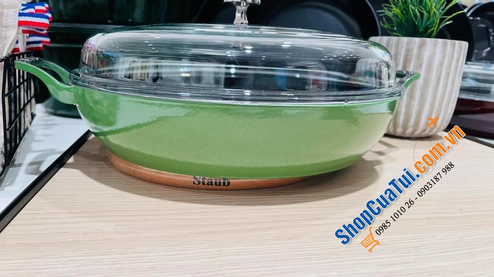 Nồi Staub vung kính màu xanh lá 30cm