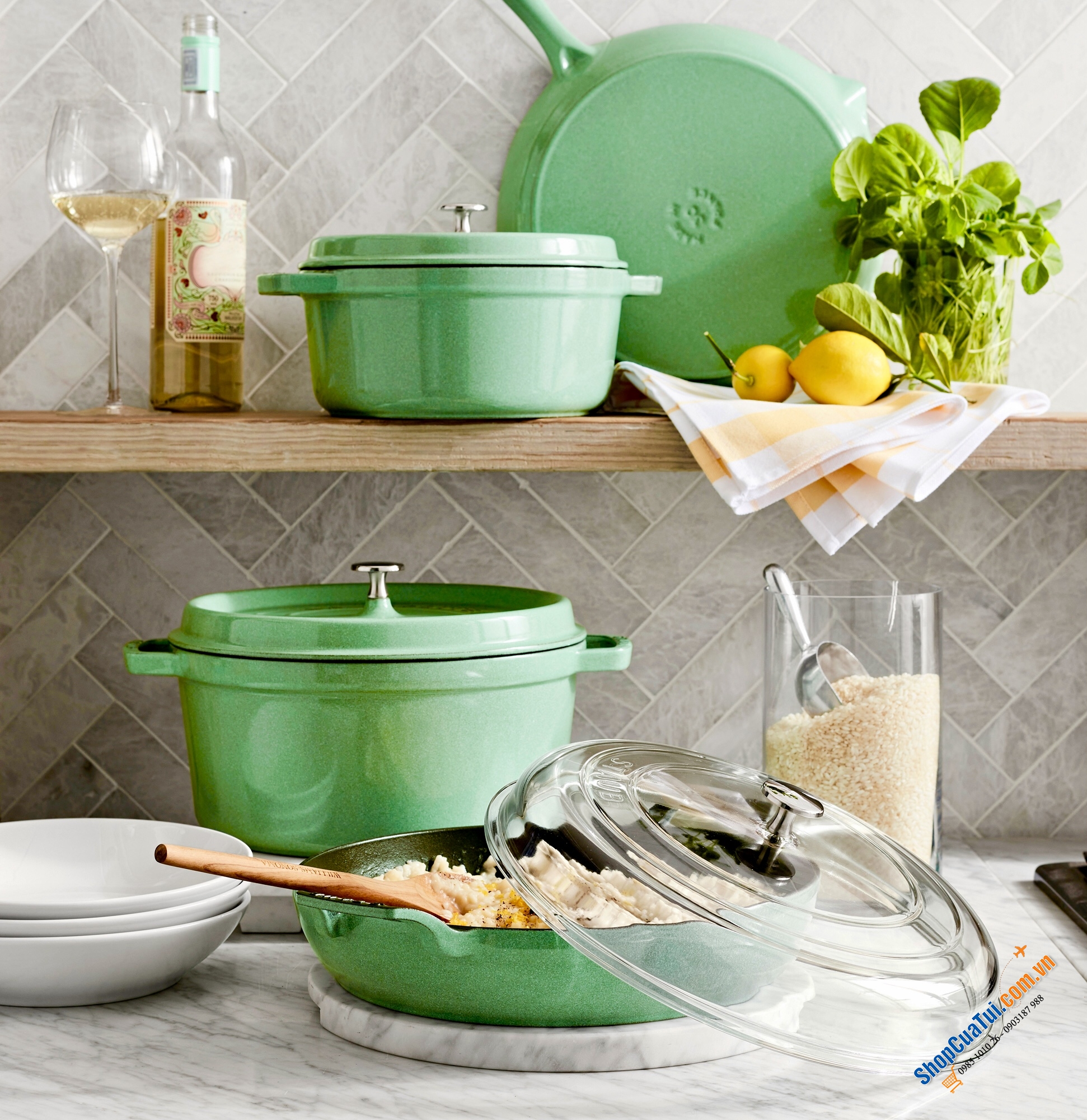 Nồi Staub vung kính màu xanh lá 30cm