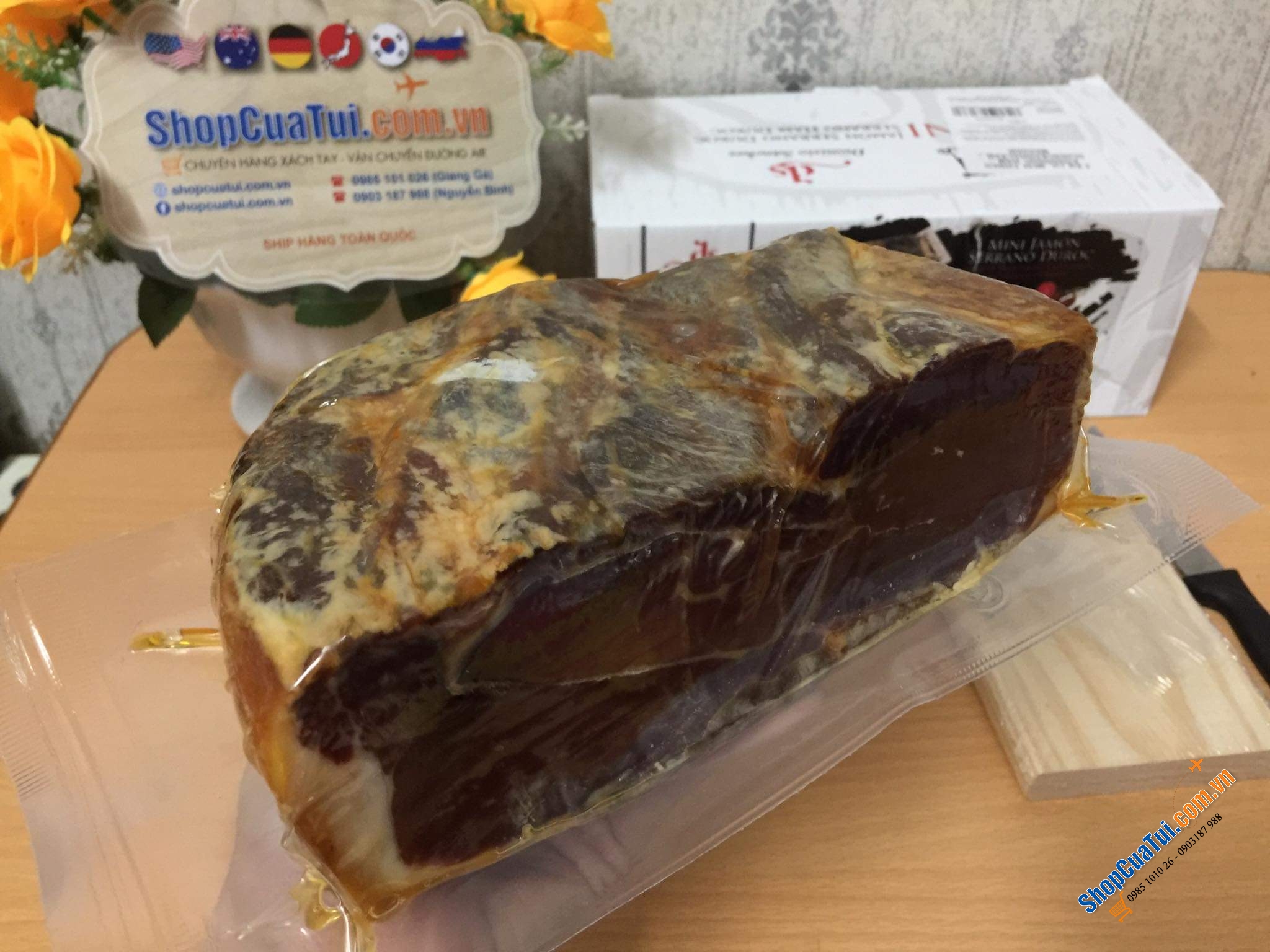 ĐÙI HEO -  ĐÙI LỢN MUỐI TÁCH XƯƠNG XÔNG KHÓI NGON NHẤT THẾ GIỚI DIONISIO SANCHEZ MINI JAMON SERRANO DUROC 1Kg đậm chất phong vị châu Âu, của Tây Ban Nha là nổi tiếng nhất.