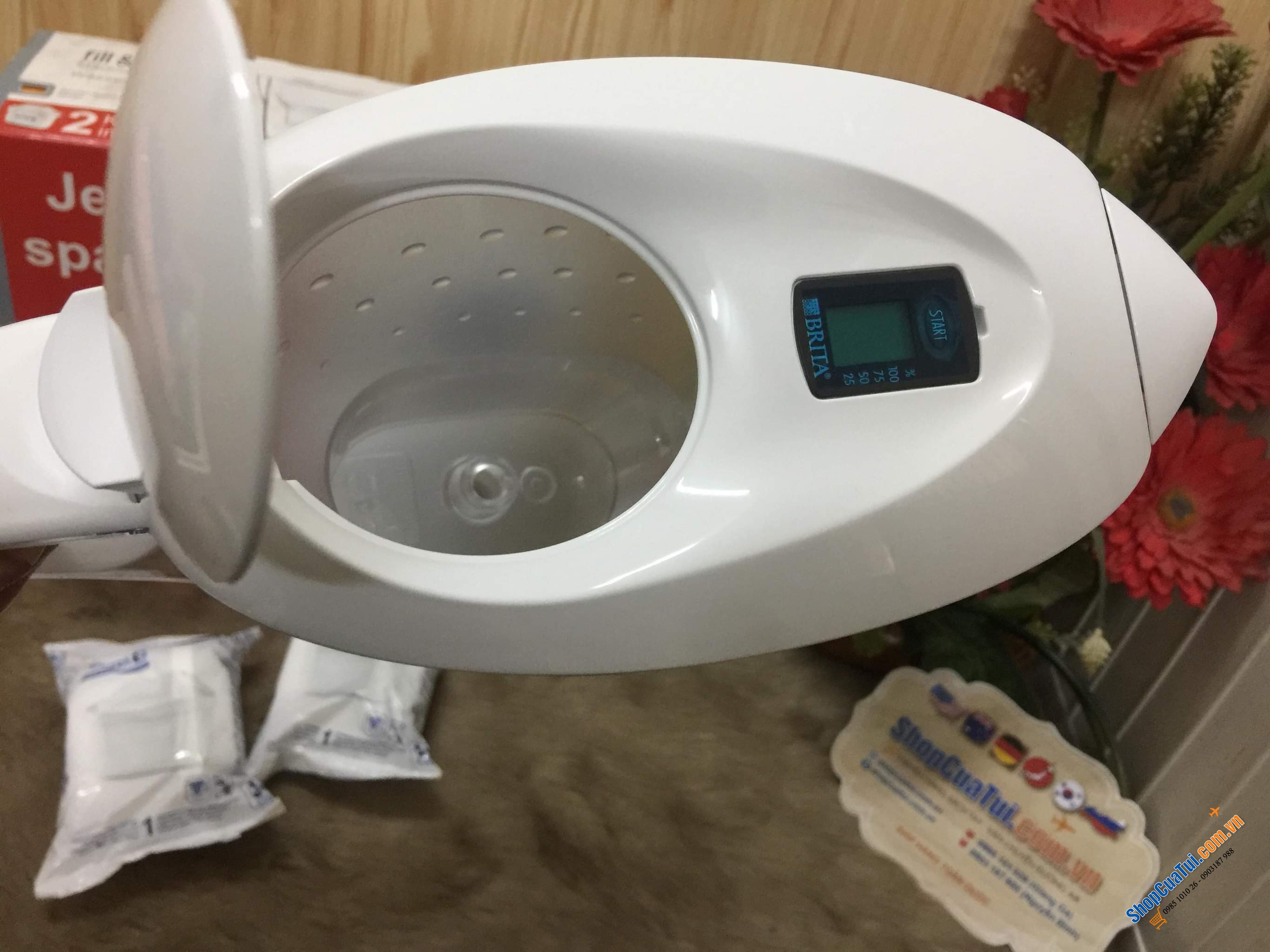 Bình lọc nước BRITA 2,4 L ( Màu trắng) MARELLA KÈM 2 LÕI -  bình lọc nước số 1 tại Đức.