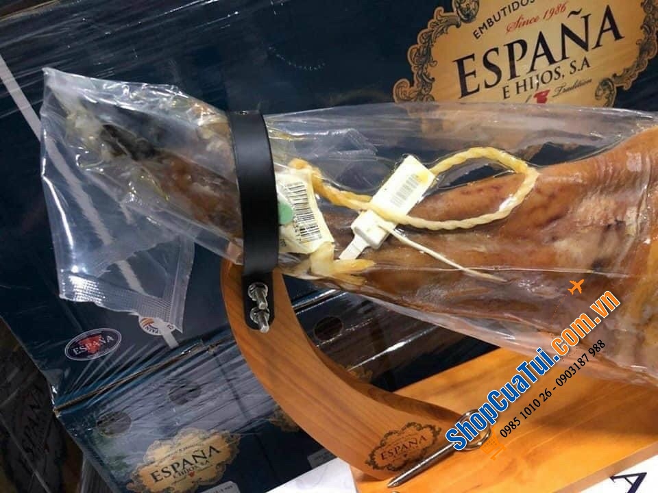 ĐÙI HEO MUỐI ESPANA IBERICO LỢN ĐEN - Đùi heo đen Jamon DE CEBO CAMPO IBERICO 50 % DERAZA IBERICA - tem Xanh nguyên xương, khối lượng tịnh 4,5 - 5 kg tặng kèm dao, giá đỡ chuyên dụng