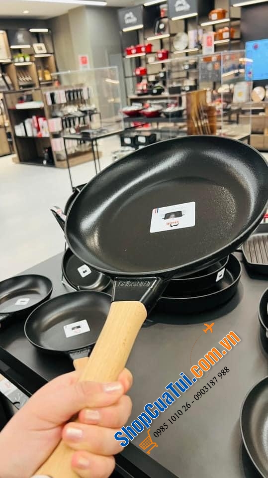 CHẢO STAUB CÁN GỖ - MADE IN FRANCE.