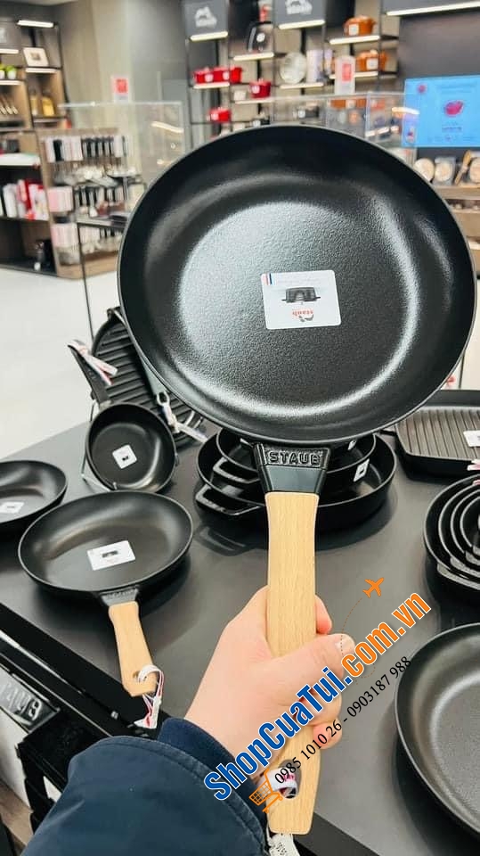 CHẢO STAUB CÁN GỖ - MADE IN FRANCE.
